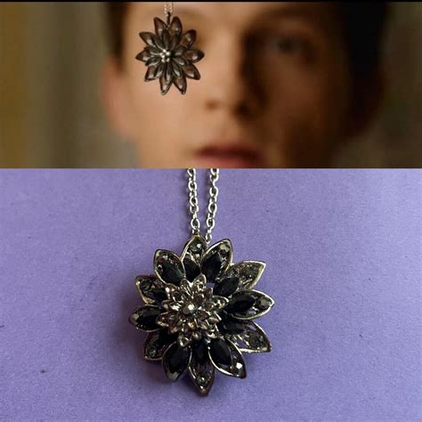 Marvels Spiderman Far From Home Black Dahlia Necklace Peter Etsy