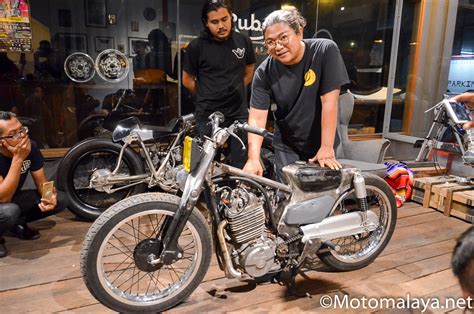 From oil changes, tire rotations, brake pads or transmission problems, we've got trained technicians who are able to help. custom-600cc-honda-c70-c600r-art-of-speed-malaysia-2018_10 ...