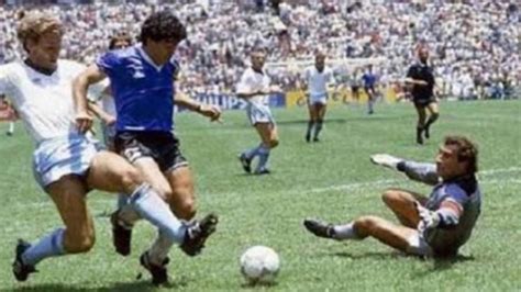 Un suceso acaecido un jueves por la tarde en el monumental, entonces, la. Se olvidaron de Grillo: cambiaron el Día del Futbolista ...