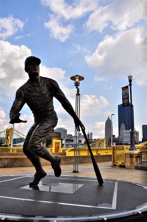 The Roberto Clemente Statue Outside Of Pnc Park A Photo On Flickriver
