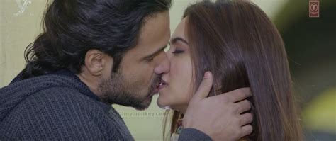 Raaz Reboot Actress Kriti Felt Weird Doing Intimate Scenes Kissed Emraan And Gaurav Mutliple Times