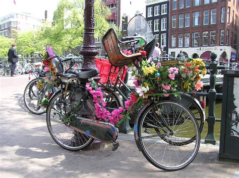 Easy & awesome bike decor to get your kids pumped to ride. Bicycle Thievery in Amsterdam | An Australian in Amsterdam