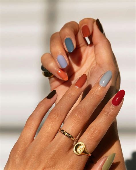 The Fall 2021 Nail Color Trends Everyone Will Be Wearing