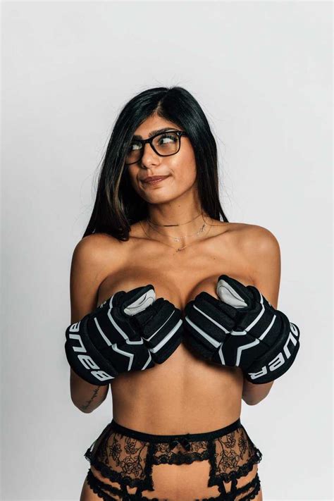 61 Hot Pictures Of Mia Khalifa Are Delight For Fans Page 5 Of 6