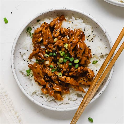 Salt and pepper with as much as you desire (remember soy sauce has salt so you won't need much). Vegan Teriyaki "Chicken" Soy Curls - Daughter of Seitan