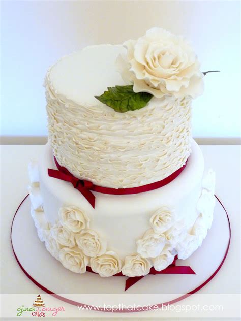 The only thing i changed was instead of doing the loopy bow on top i decided to do this style of bow. Top That!: 40th Wedding Anniversary! {Ruby}