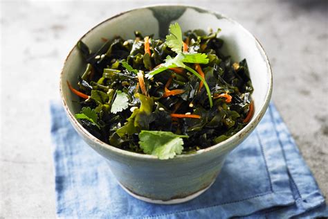 You may be surprised to learn that seaweed is a great addition to your cat's diet. Seaweed and Sesame Salad (Plus, Discover Why Seaweed Is ...