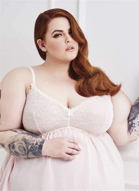See Model Tess Hollidays Gorgeous Plus Size Spring Fashion Campaign Brit Co