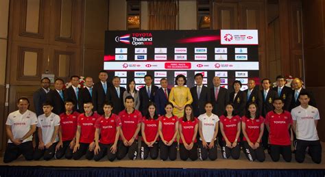 แบดมินตัน (badminton) เป็นกีฬาที่ได้รับการวิจารณ์เป็นอย่างมากเพราะไม่มีหลักฐานที่แน่ชัดถึงที่ มาของกีฬาประเภทนี้ คงมีแต่หลักฐานบางอย่างที่. สมาคมกีฬาแบดมินตันแห่งประเทศไทย ในพระบรมราชูปถัมภ์ | รีวิว ...