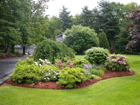 Landscaping Design And Residential Lawn Design Cedarlawn