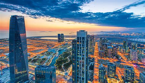 Like many of south korea cities infrastructure it's a show case of how south korean leaders execute their vision for the future of the nation and generation to come. Could Songdo be the world's smartest city? | World Finance