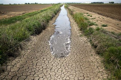 Californias Drought Is Part Of A Much Bigger Water Crisis Heres What