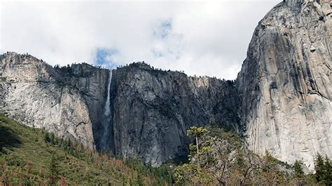 Ribbon Falls Discover Yosemite National Park