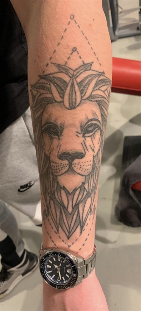 Lion Tattoo Artist Bennie Schatsbergen Tattoo Shop Bens Tattoo World