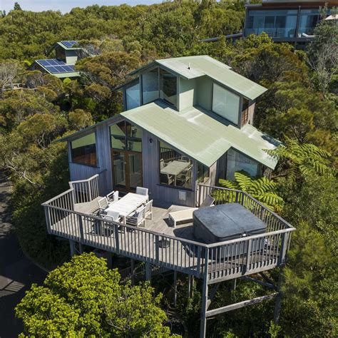 Treetop Holiday Houses The Official Guide