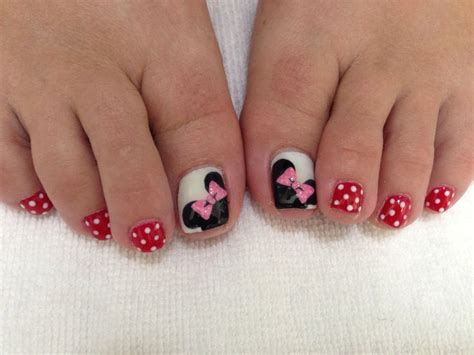 Minnie Mouse Toe Nails Disney Toe Nails Disney Toes Nail Art Disney