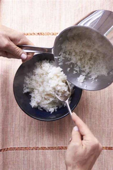 How To Cook Perfect Rice On The Stove — The Mom 100