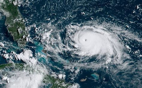 Os furacões, um dos mais temidos eventos naturais, são resultantes da combinação de uma série de fatores atmosféricos e geográficos. Bahamas se preparam para enfrentar furacão Dorian | Mundo | G1