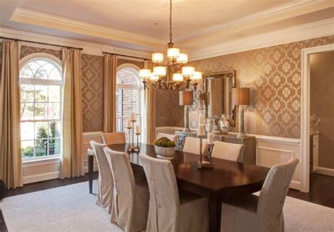 In the category of dining room contains the best selection for design. 20 Dining Room Ideas With Chair Rail Molding - Housely