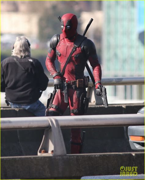 Ryan Reynolds Photographed Unmasked In The Deadpool Suit Photo