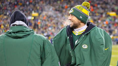 Seven Ways Nfl Players Stay Warm In Frigid Conditions Nfl
