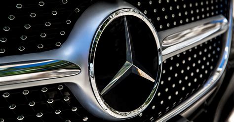 ••• rocco baviera / getty images. How To Create A Successful Brand Ambassador Program | Bit ...