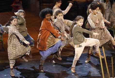 Review Annie Live — Onstage Blog