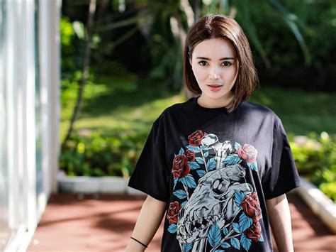 21 february 2020 / trans7 official. Wika Salim Menangis Ceritakan Ayah Jadi Kuli Bangunan | Tagar