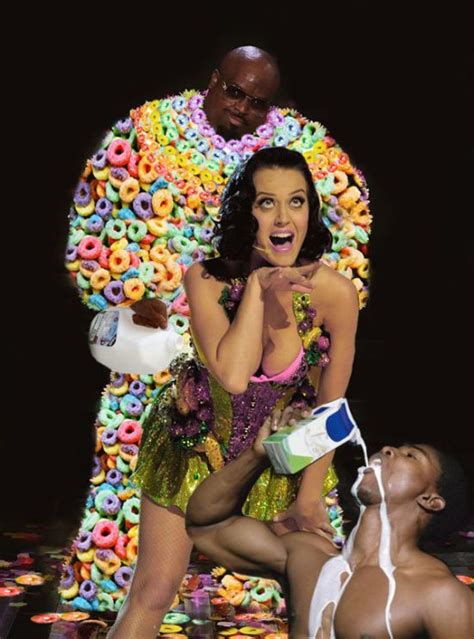 The Internet Is Having A Blast With This Picture Of Katy Perry Bending Over Fun