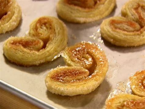 Gail simmons creates three recipes using phyllo dough, including fig prosciutto and blue kunafa pastry dough is long and thin strands of shredded phyllo dough known as kataifi, which is we are here with a new filo pastry recipe. Cinnamon Elephant Ears | Recipe in 2019 | Recipes | Phillo dough recipes, Phyllo dough recipes ...