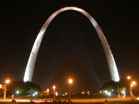 Clad in stainless steel and built in the form of a weighted catenary arch, it is the world's tallest arch. St Louis Arch @ Night | Flickr - Photo Sharing!
