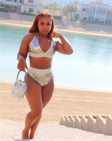 Lil Wayne S Daughter Reginae Carter Wows In Hoop Bikini On The Beach