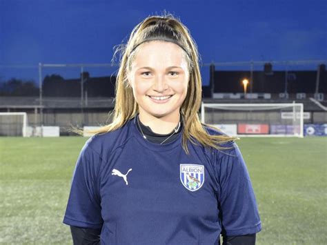 Robinson Returns To Albion Women West Bromwich Albion