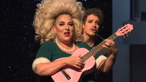 A band of gypsies set up camp on haddock's following. Bande-annonce - Miss Carpenter avec Marianne James - En tournée - YouTube