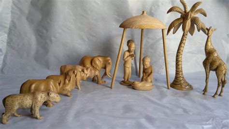 Big Five Nativity With A Giraffe And A Palm Tree Etsy