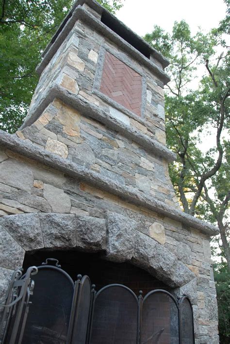 Supersized Outdoor Fireplace With Boston Blend Stoneyard®