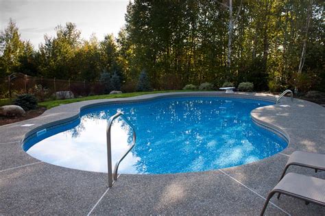 Is there a northern pool and spa in nh? Vinyl Liner Pools Gallery - Northern Pool & Spa - ME, NH, MA
