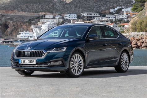 Check spelling or type a new query. Nouvelle Skoda Octavia (2020) : à partir de 26.430€ - Auto ...