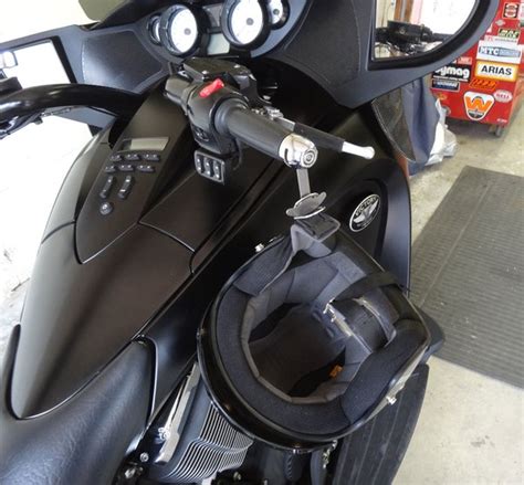 This is a very small motorcycle helmet lock which comes with a flexible cable and has multipurpose use. 1009 Lidlox Helmet Lock Pair for Victory Vision Chrome ...