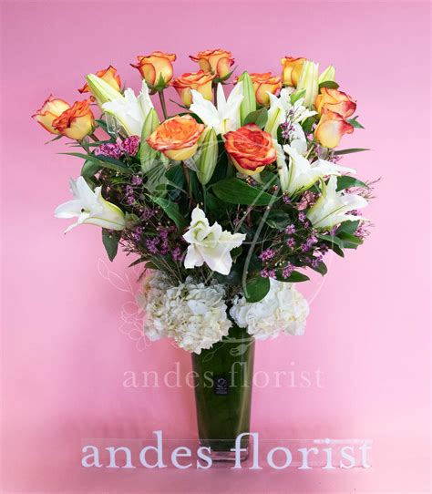 Eliana Dozen High Magic Roses In A Vase With Casa Large Lilies In