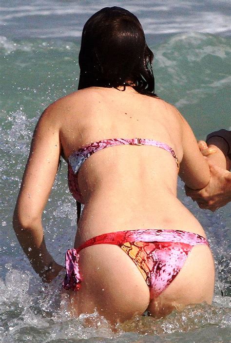 Leighton Meester Thong Thefappeningpm Celebrity Photo