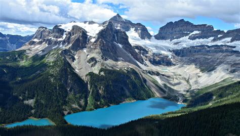 a spectacular helicopter tour over the canadian rockies travel bliss now