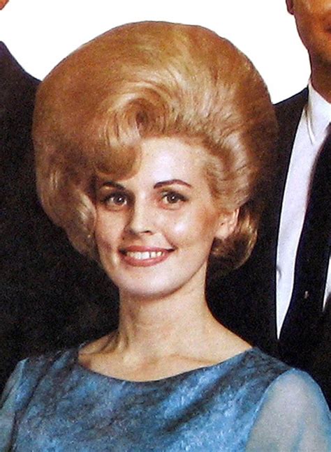 Big Hair Of The 1960s 30 Hair Styles From The 1960s That Will Boggle