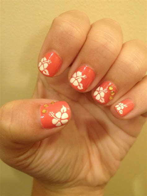 11 signs youre in love with white hawaiian flower nail art in 2020 hawaiian flower nails
