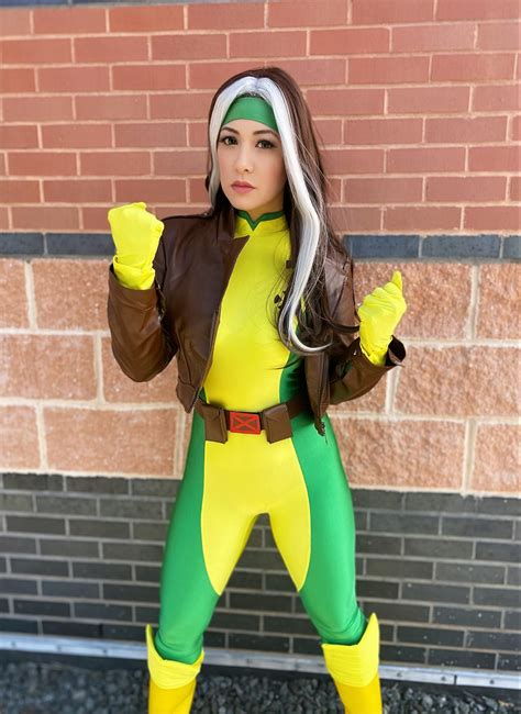 Self Rogue Cosplay From X Men By Ashinoncosplay Rcosplayers