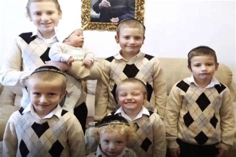 # המתכון_לגידול_ילדים_מוצלחים שרון פאר see more שני הורים, 7 ילדים וארבעה ימים במסע לישראל מבוליביה ...
