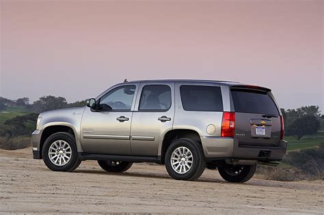 2011 Chevrolet Tahoe Car Hd Wallpaper Wallpaperbetter