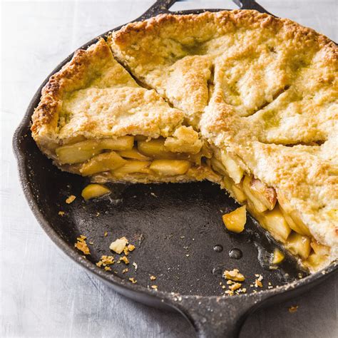Use your cast iron skillet to make really good after all, chicago pizzerias use cast iron to make deep dish pizza and it has qualities that are sure the real test for me was the crust and i thought this was a really good crust. Cast Iron Apple Pie | America's Test Kitchen