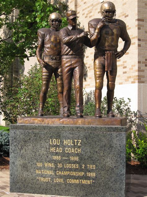Lou Holtz Statue Dan Cichalski Flickr