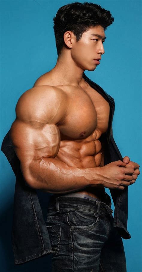 Huge Biceps And Huge Pecs Handsome Asian Men Asian Guys Muscle Hunks